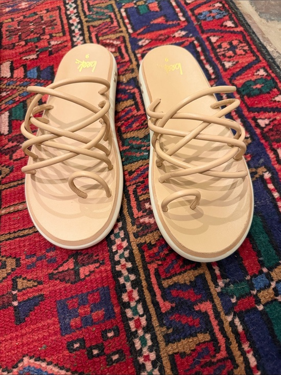 beek Shoes - BEEK women’s sandals size 9. Peep. Comes with box and dust cover. New. size 9.
